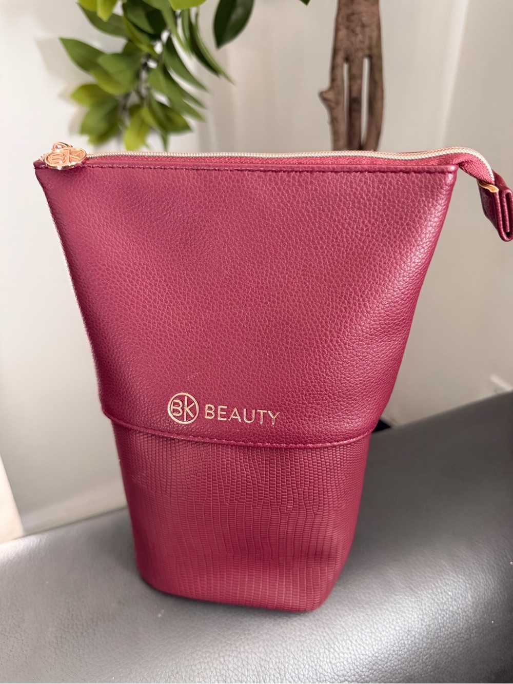 BK Beauty Standup Makeup Brush Holder Travel Bag - Burgundy